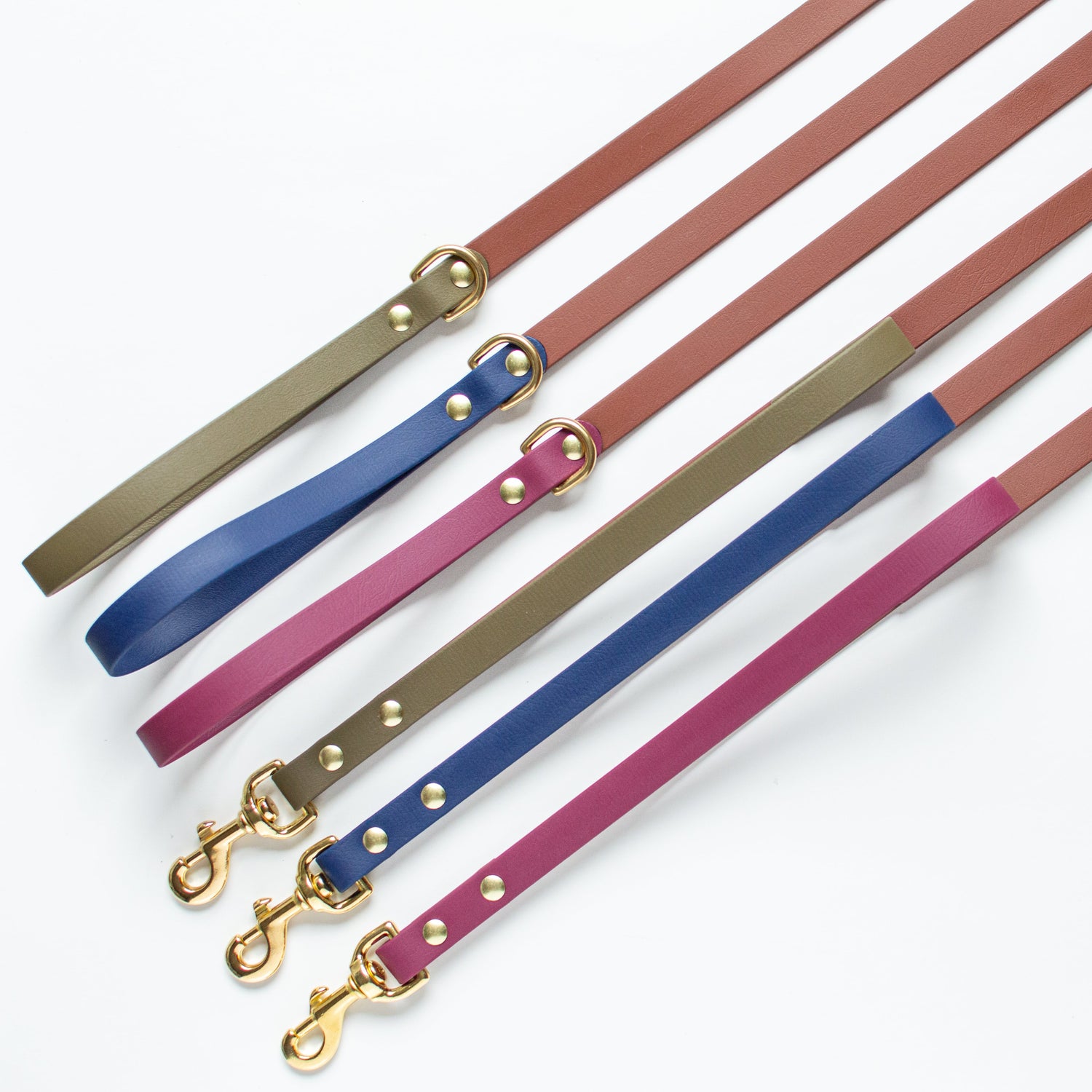 Two-tone Biothane Dog Collar and Leash Handmade in Canada using Biothane and solid brass hardware. Waterprood, odourproof, easy to clean