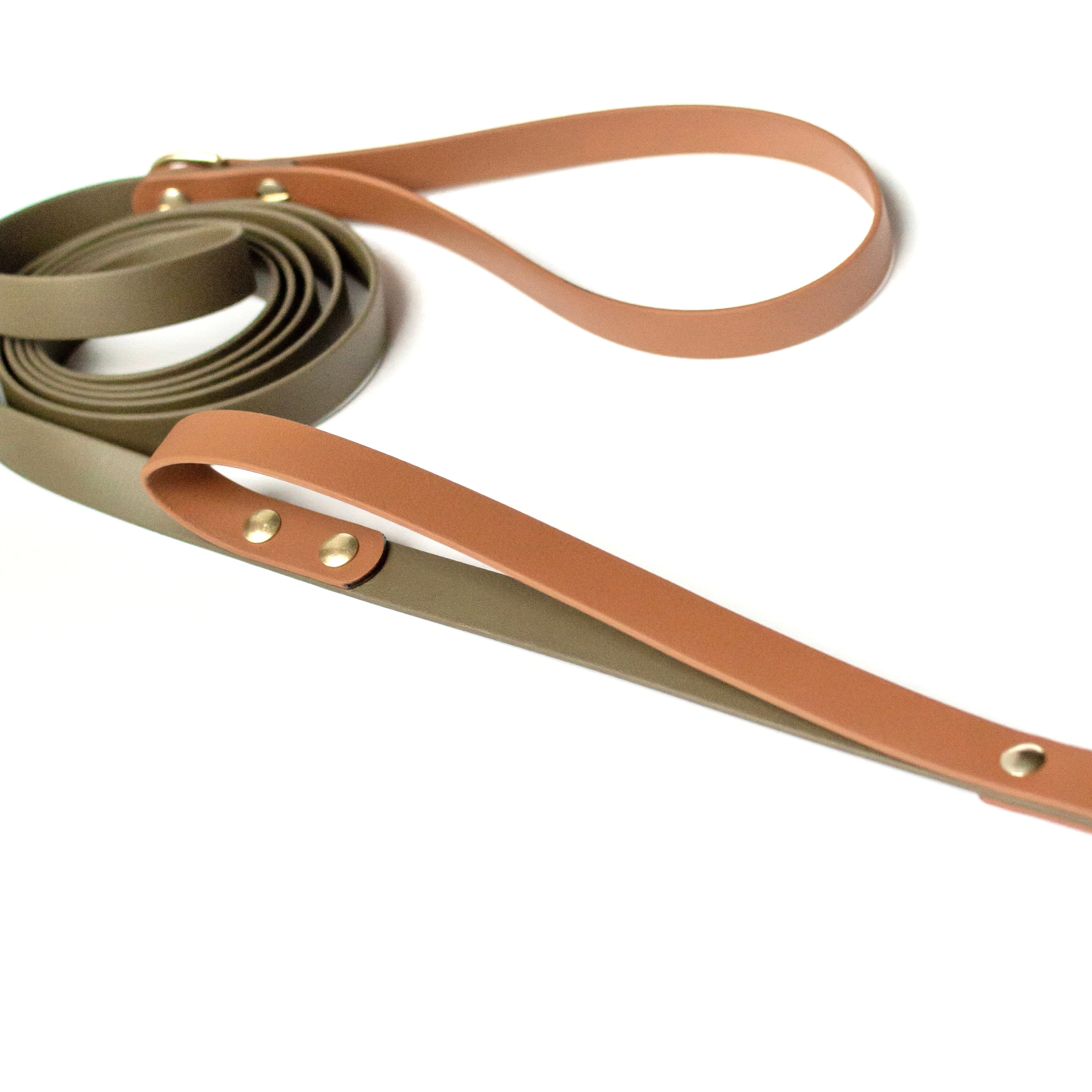 Leather leash store with traffic handle